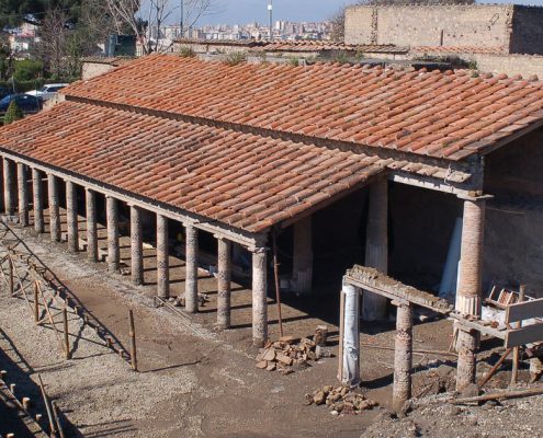 visitare pompei : Colonnato della Villa dei Misteri a Pompei