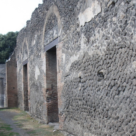 Opus incertum in Pompeii