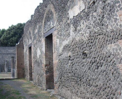Opus incertum in Pompeii