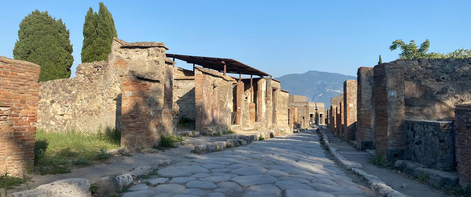 Via Consolare in Pompeii led to the most important gate of the town, Herculaneum Gate